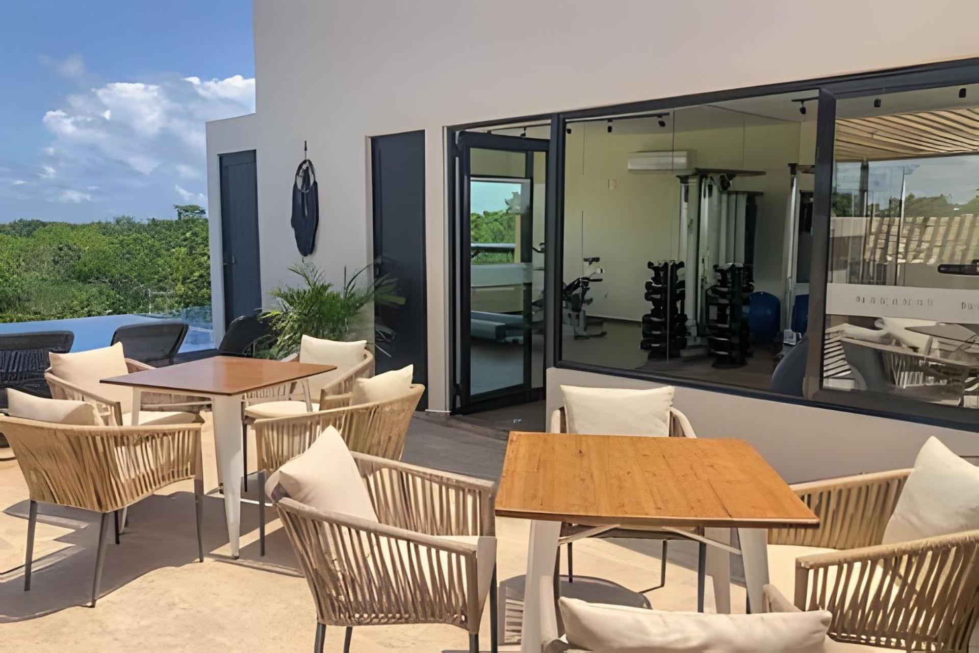 Suit Next To The Common Top Roof Exclusive Building Kingsize Bed 2 Super Pools, Gym, Grill Tulum Zewnętrze zdjęcie