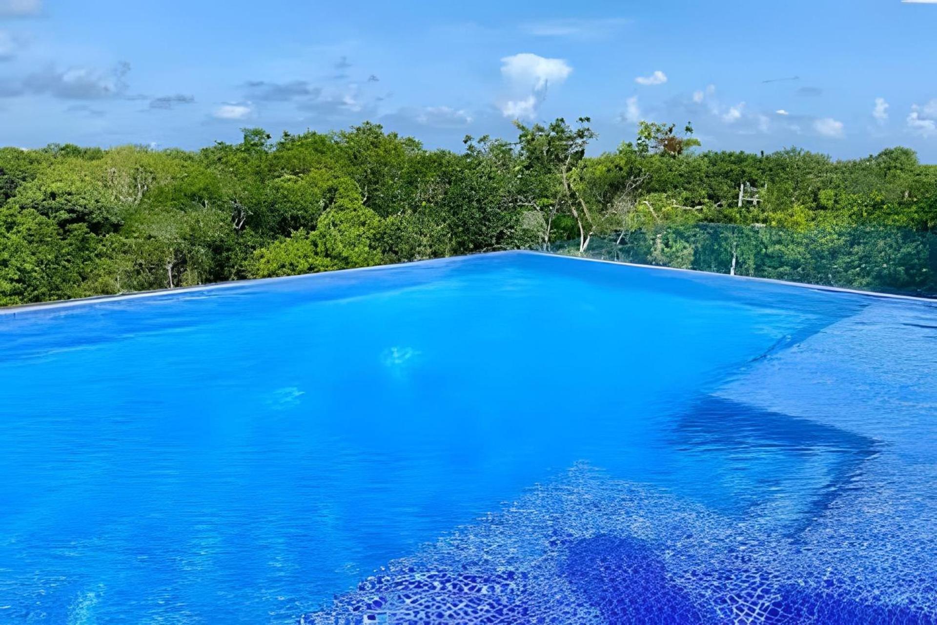 Suit Next To The Common Top Roof Exclusive Building Kingsize Bed 2 Super Pools, Gym, Grill Tulum Zewnętrze zdjęcie