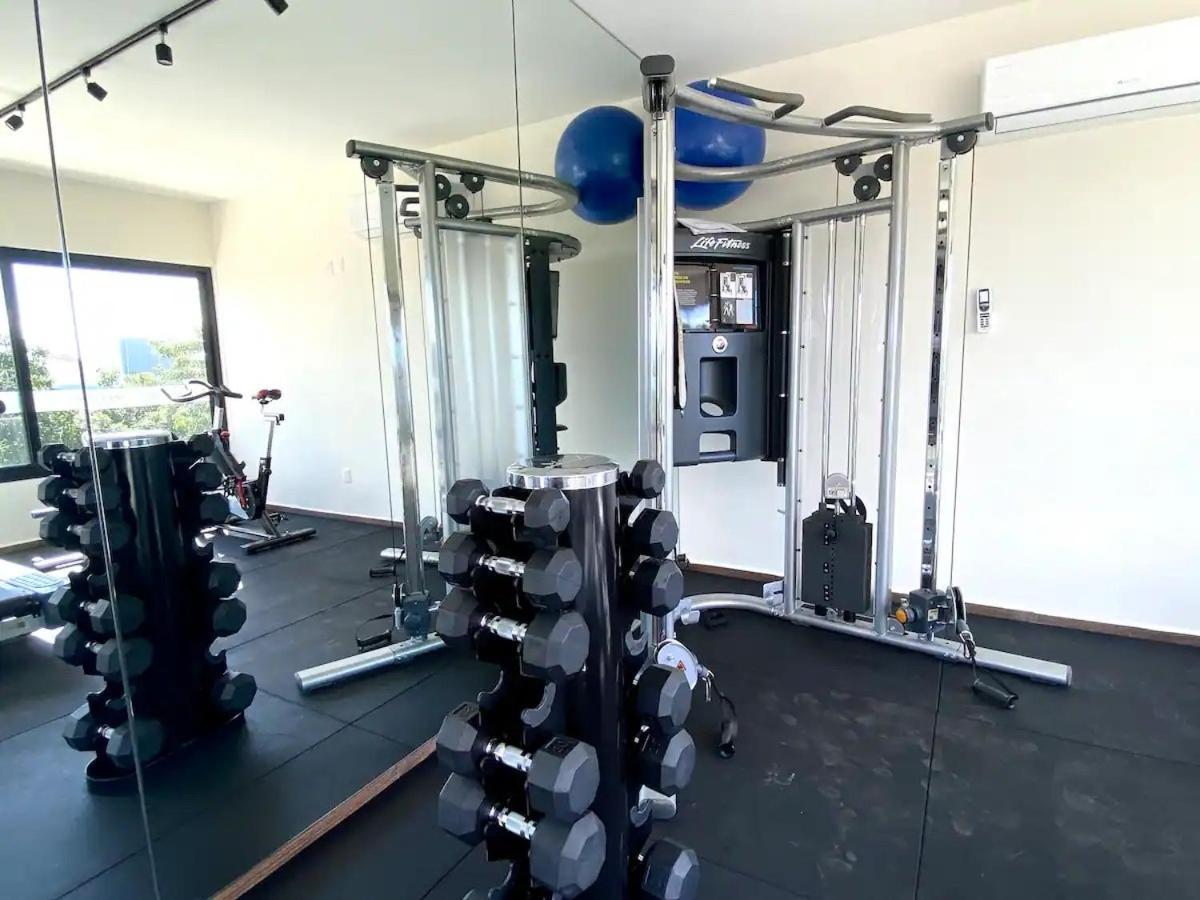 Suit Next To The Common Top Roof Exclusive Building Kingsize Bed 2 Super Pools, Gym, Grill Tulum Zewnętrze zdjęcie